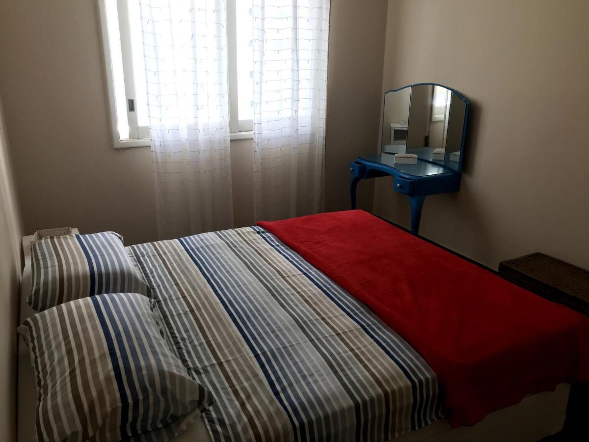 Apartamento Pitangueiras, Frente Ao Mar Com Servico De Praia Guarujá Exterior foto