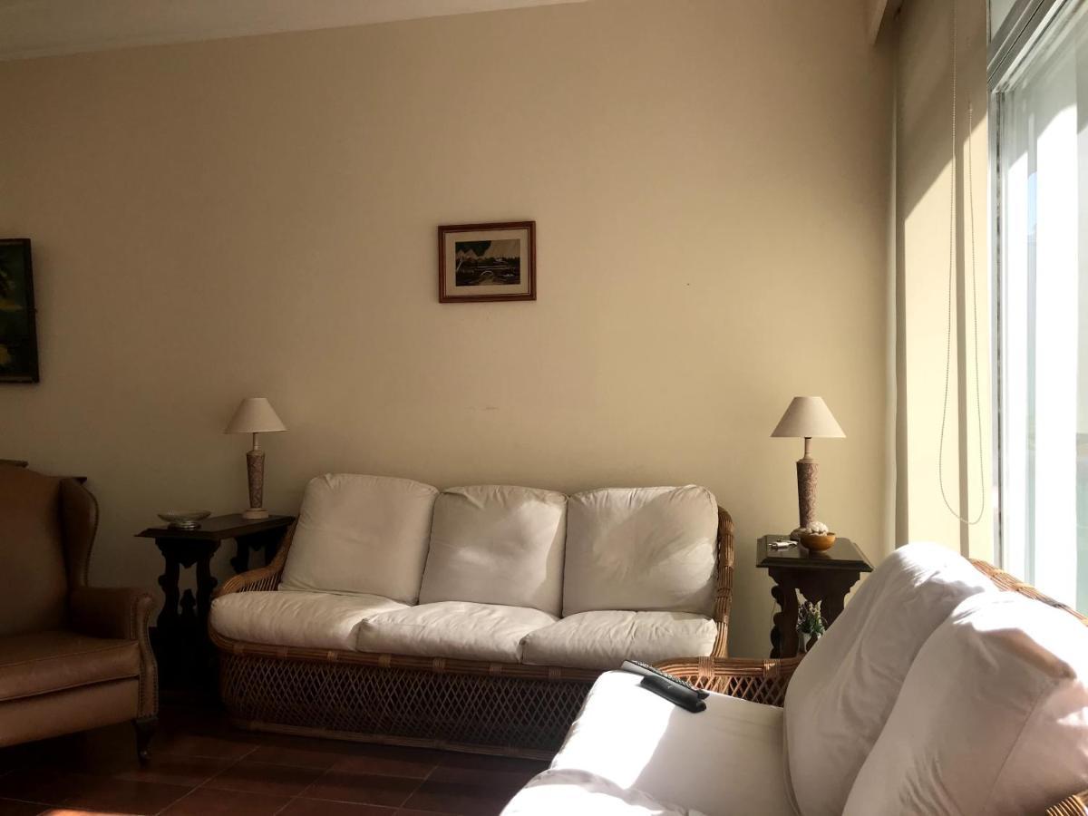 Apartamento Pitangueiras, Frente Ao Mar Com Servico De Praia Guarujá Exterior foto